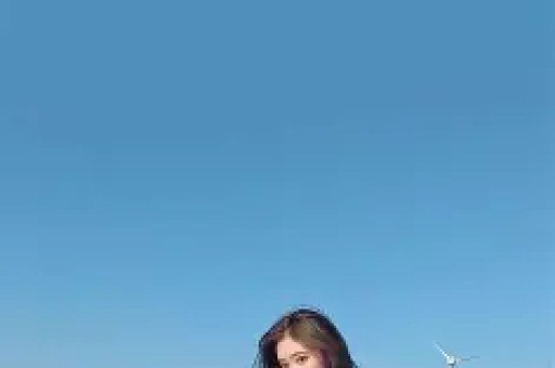 49岁香港歌手曾卷入各种绯闻后惨遭雪藏只认爱过张栢芝！